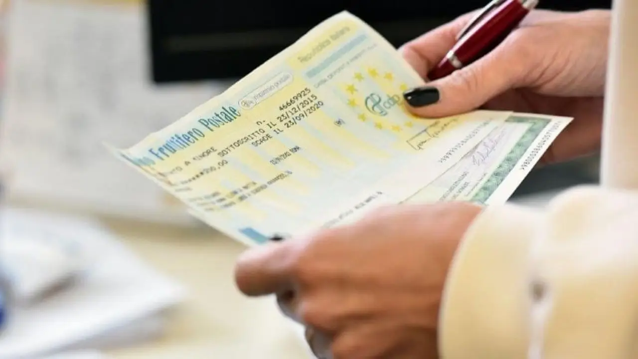 Conti postali: ecco quanto costano davvero e se convengono